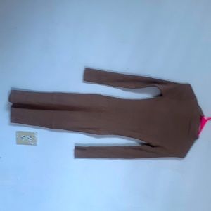 Brown longed sleeved dress